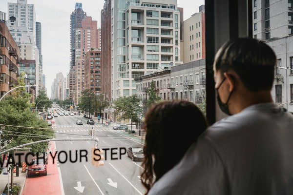 Explore captivating spring campsites in the uk: experience the charm of wildflower season